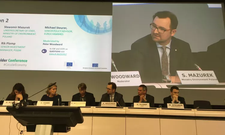 Wiceminister Sławomir Mazurek na konferencji dotyczącej gospodarki o obiegu zamkniętym